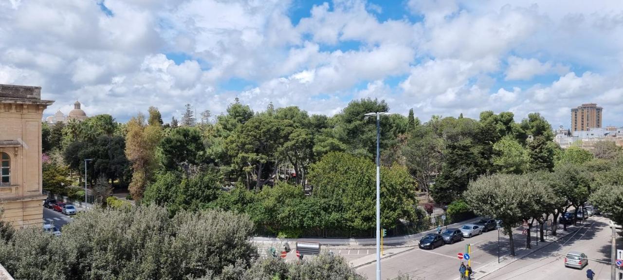 The Golden Hour, Luxury Apartment With A Panoramic View Λέτσε Εξωτερικό φωτογραφία