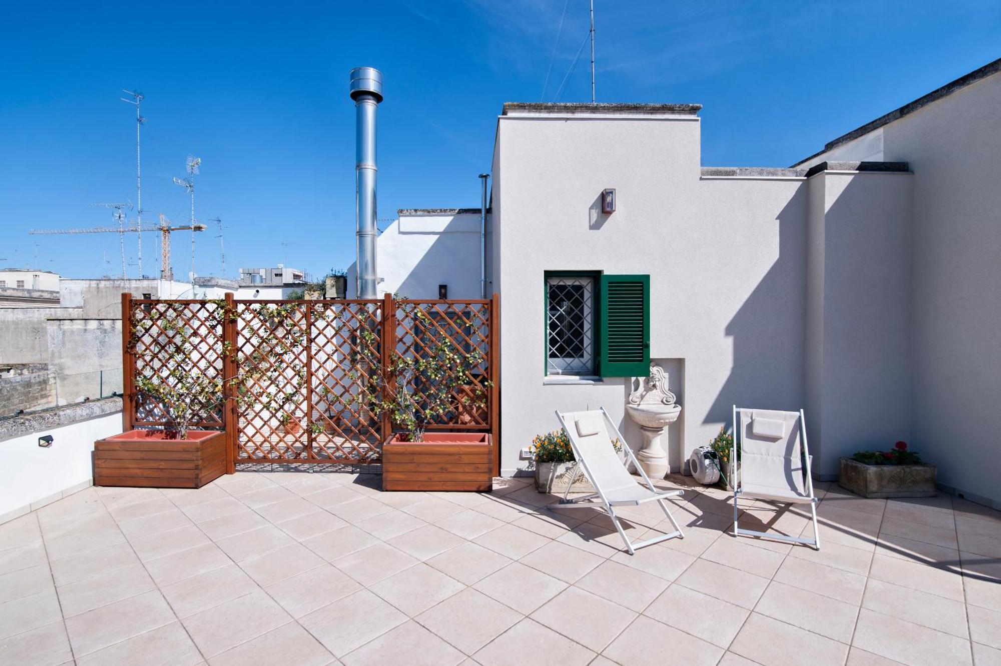 The Golden Hour, Luxury Apartment With A Panoramic View Λέτσε Εξωτερικό φωτογραφία